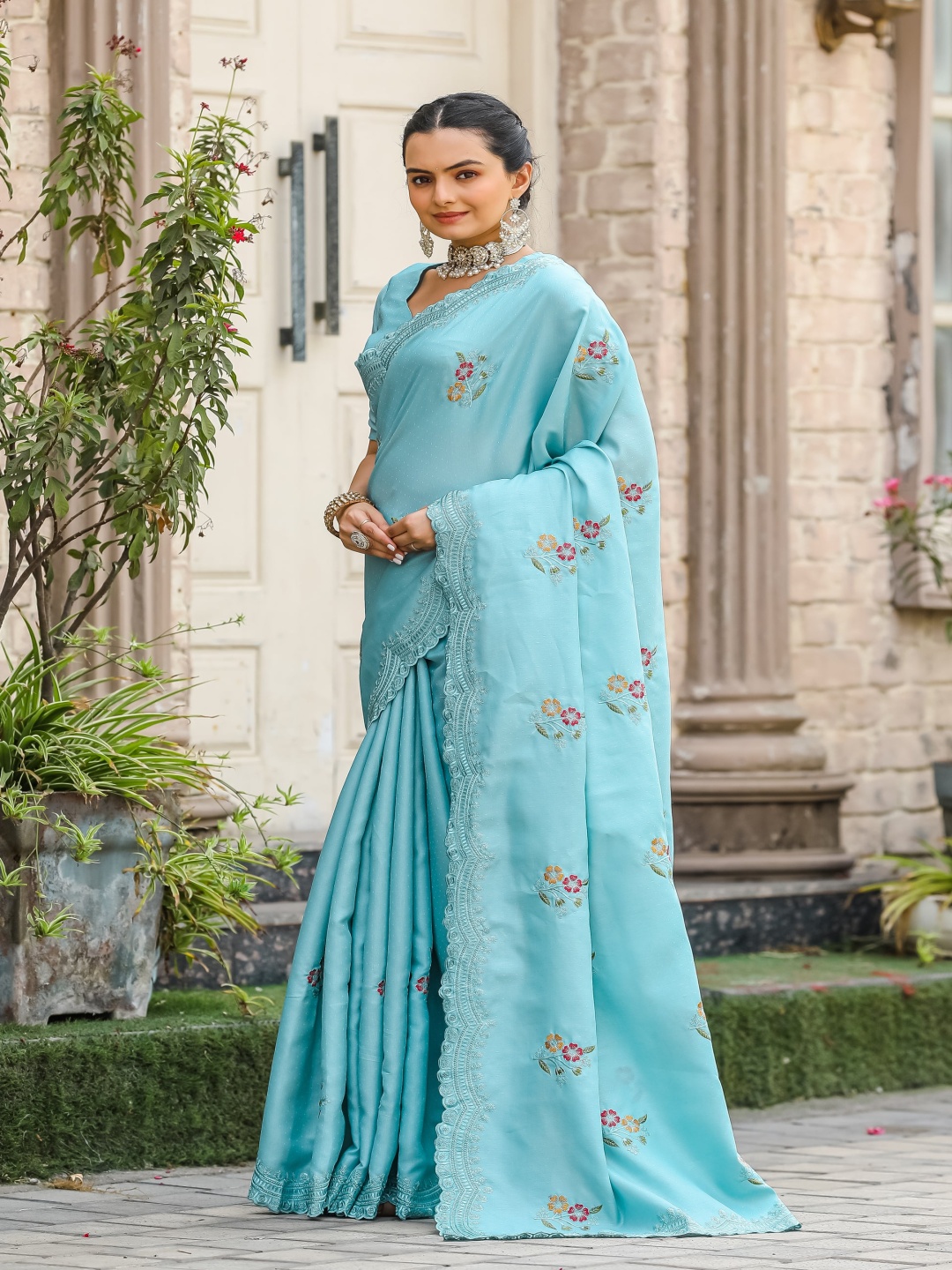 

MySilkLove Ethnic Motif Embroidered Tussar Saree, Blue