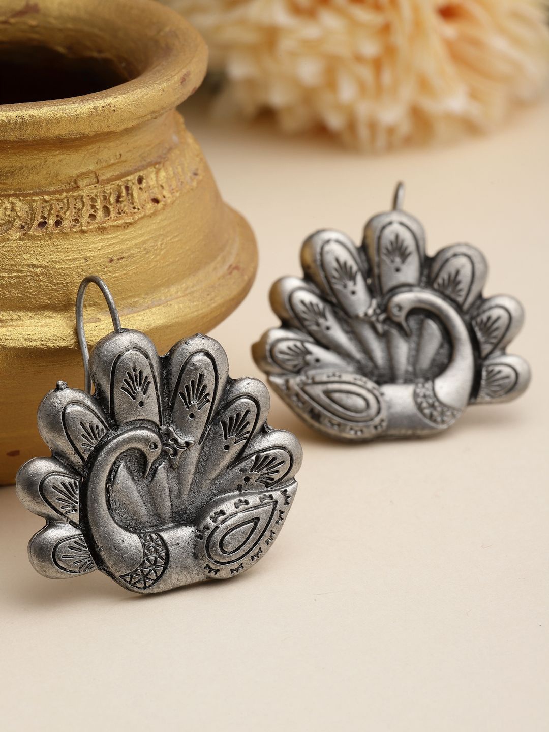 

Moedbuille Silver-Plated Peacock Shaped Studs Earrings