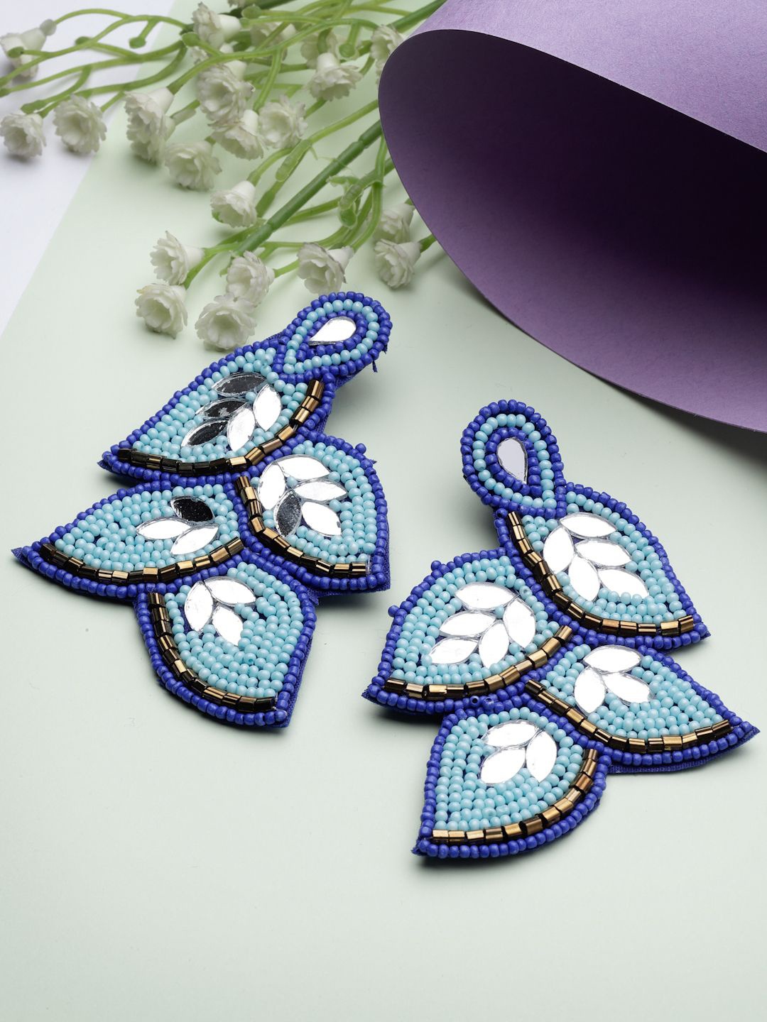 

Moedbuille Silver-Plated Mirrors Beaded Leaf Shaped Drop Earrings