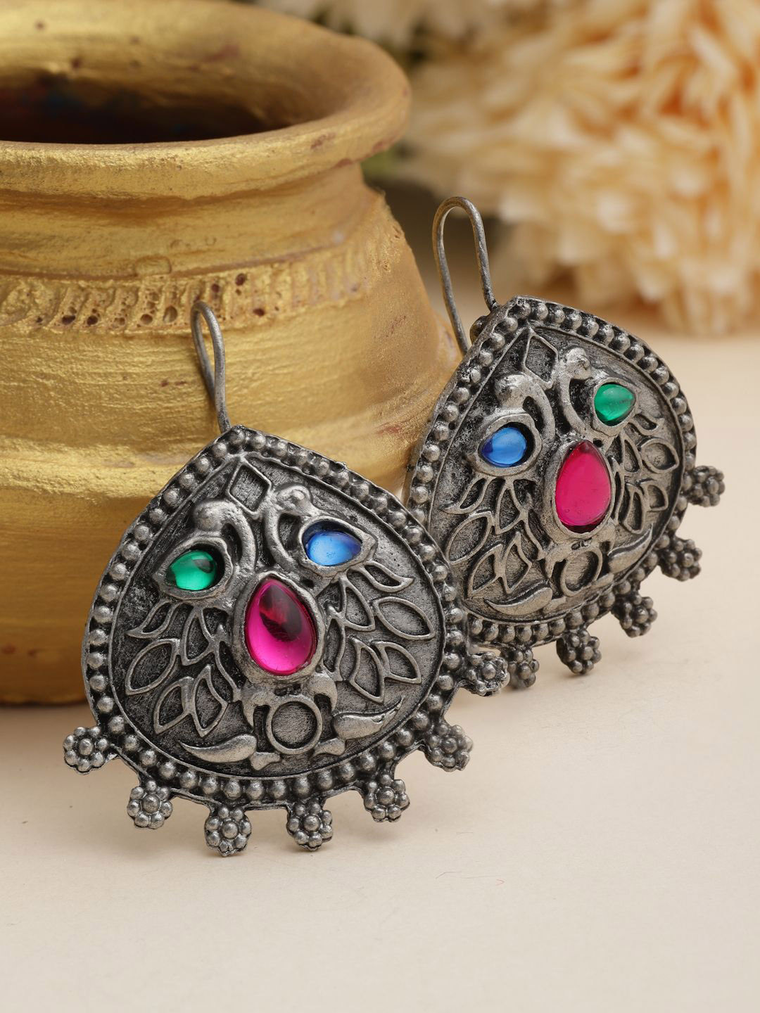 

Moedbuille Silver-Plated Stones Studded Teardrop Shaped Drop Earrings
