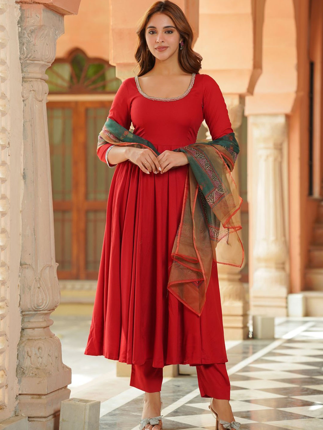 

Ambraee Beads and Stones Round Neck Anarkali Kurta with Trousers & Dupatta, Red