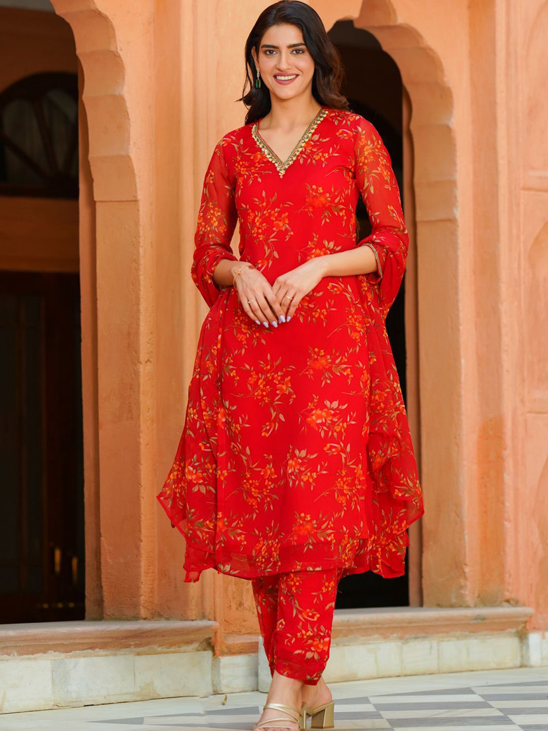 

Ambraee Floral Printed Straight Silk Chiffon Kurta with Trousers & Dupatta, Red