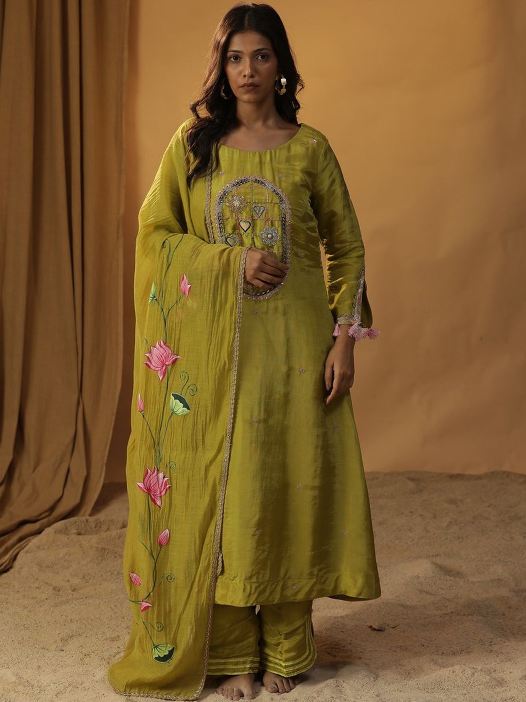 

ARPITA SULAKSHANA Ethnic Motifs Embroidered Beads and Stones Kurta With Palazzos & Dupatta, Green