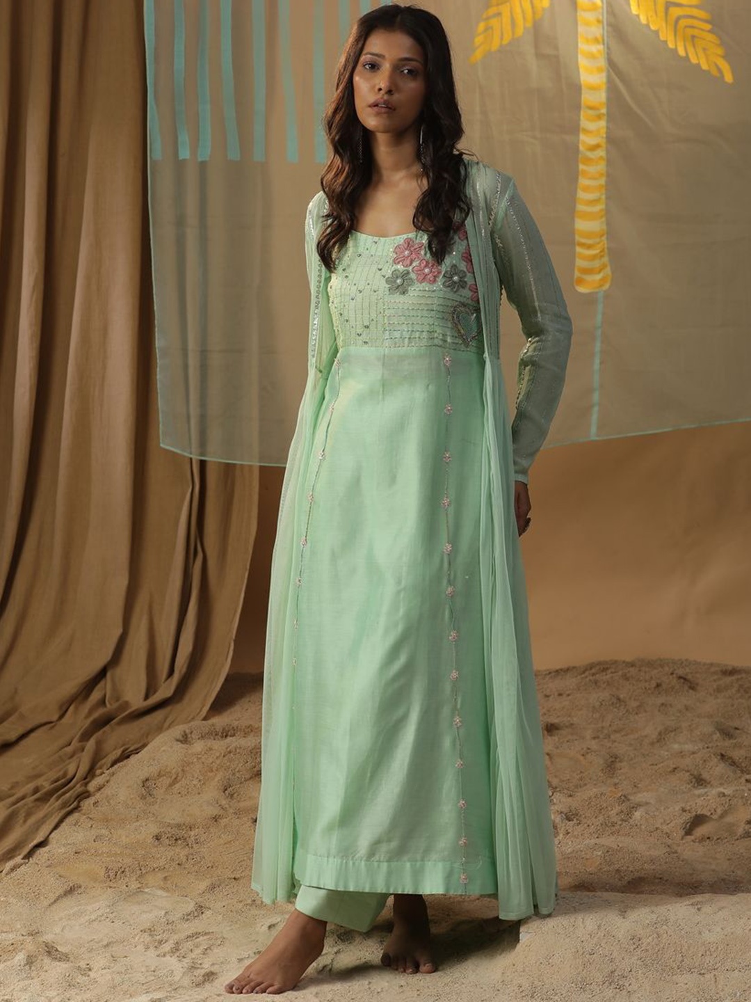 

ARPITA SULAKSHANA Floral Embroidered Straight Kurta With Trouser & Jacket, Green