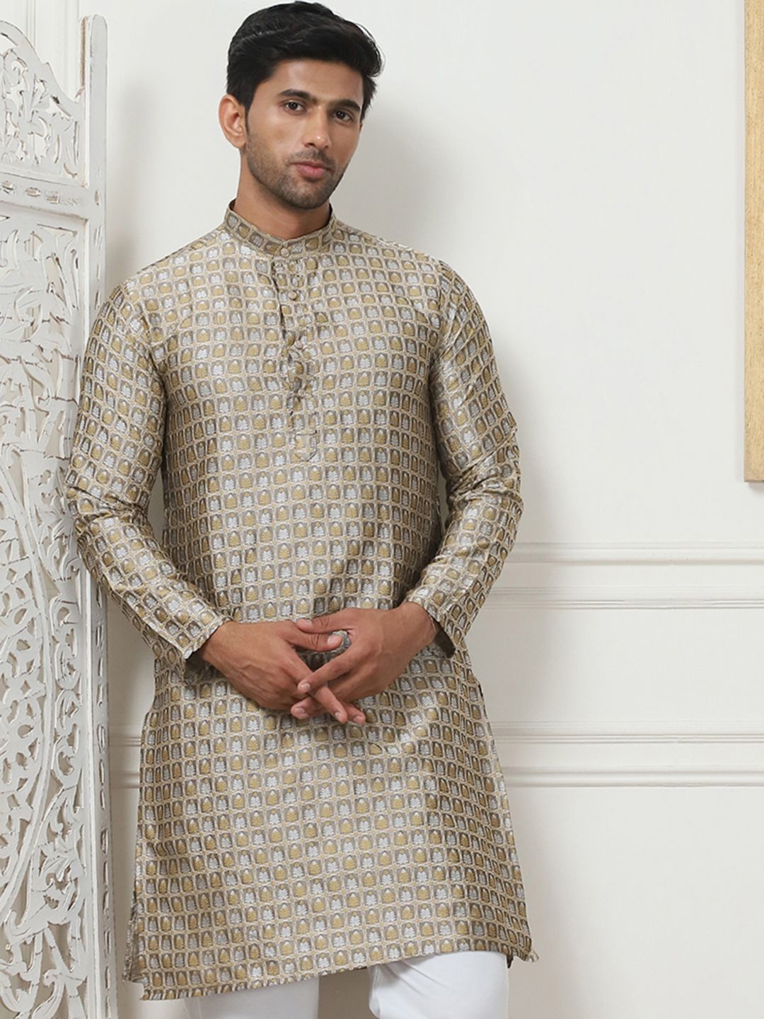 

Anouk Beige Ethnic Motifs Woven Design Mandarin Collar Silk Cotton Jacquard Straight Kurta