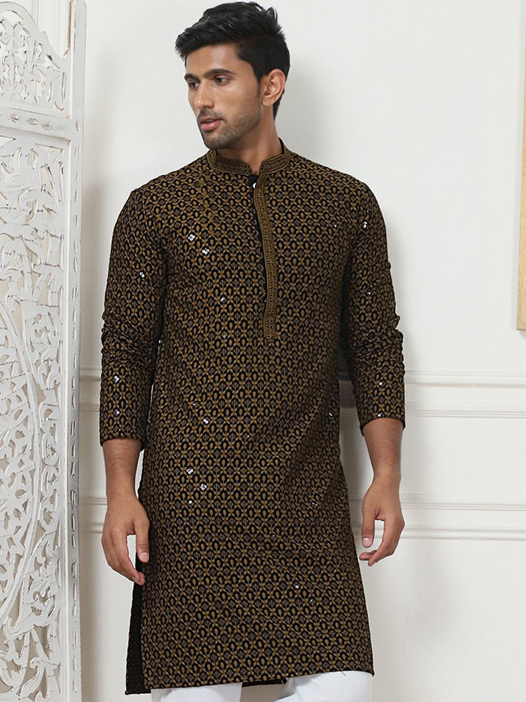 

Anouk Olive Green Geometric Embroidered Mandarin Collar Sequinned Straight Kurta