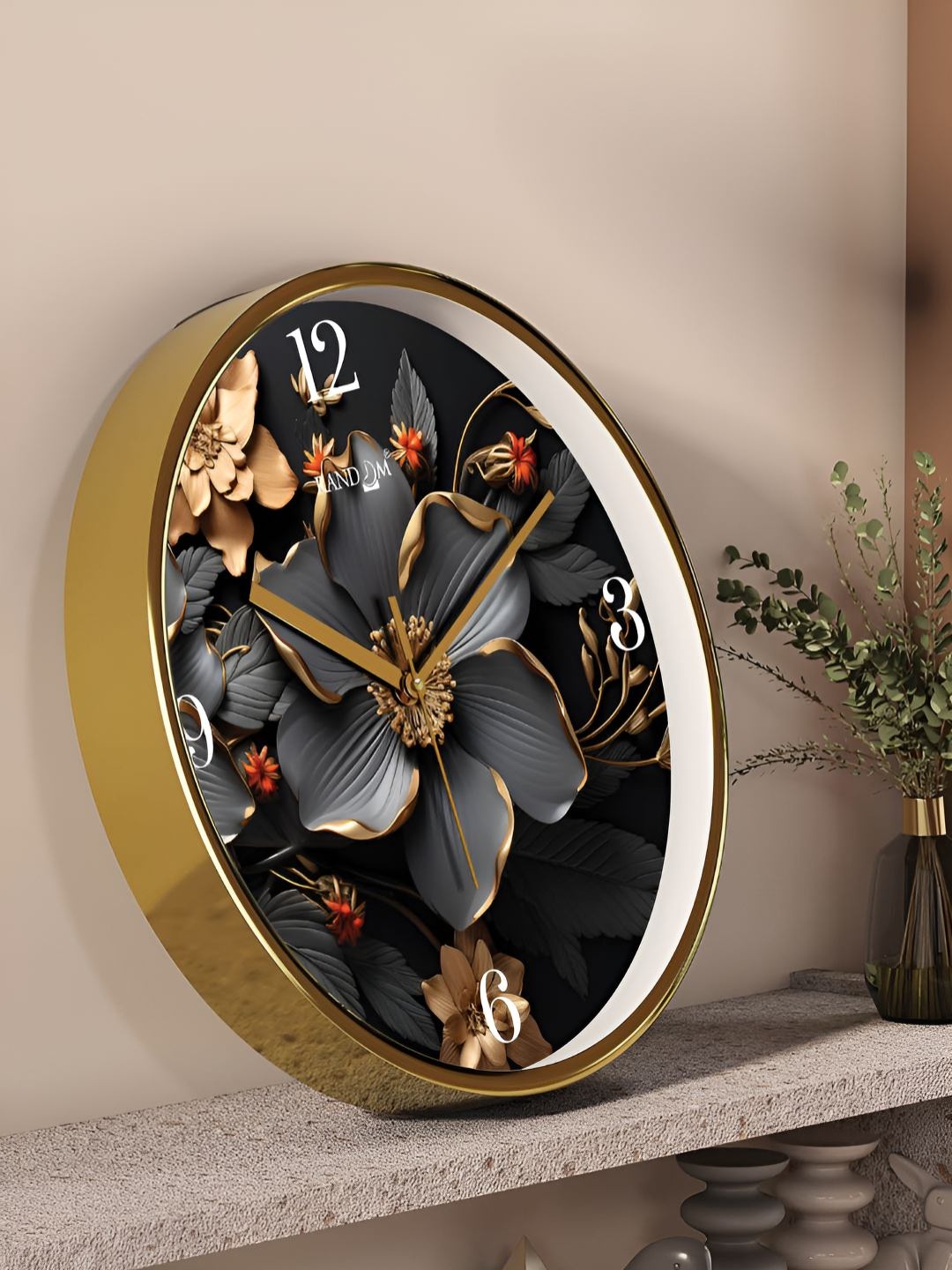 

RANDOM Printed Round Shaped Sweep Silent Movement Contemporary Wall Clock, Gold