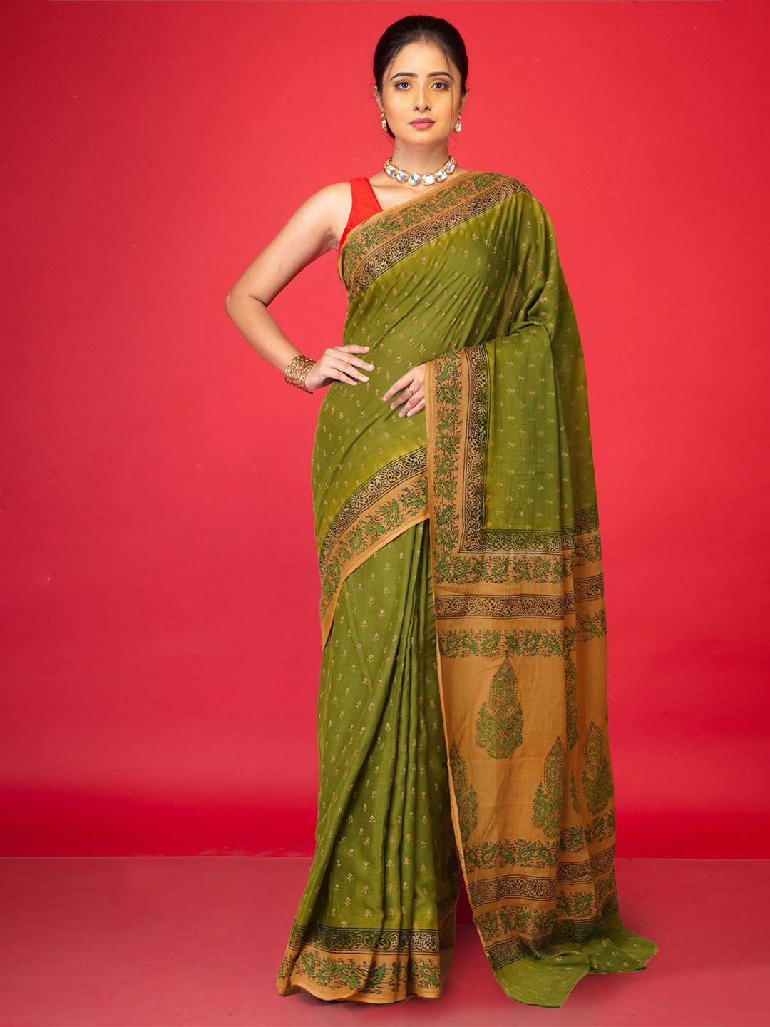 

Unnati Silks Ethnic Motifs Pure Cotton Handloom Block Print Saree, Green