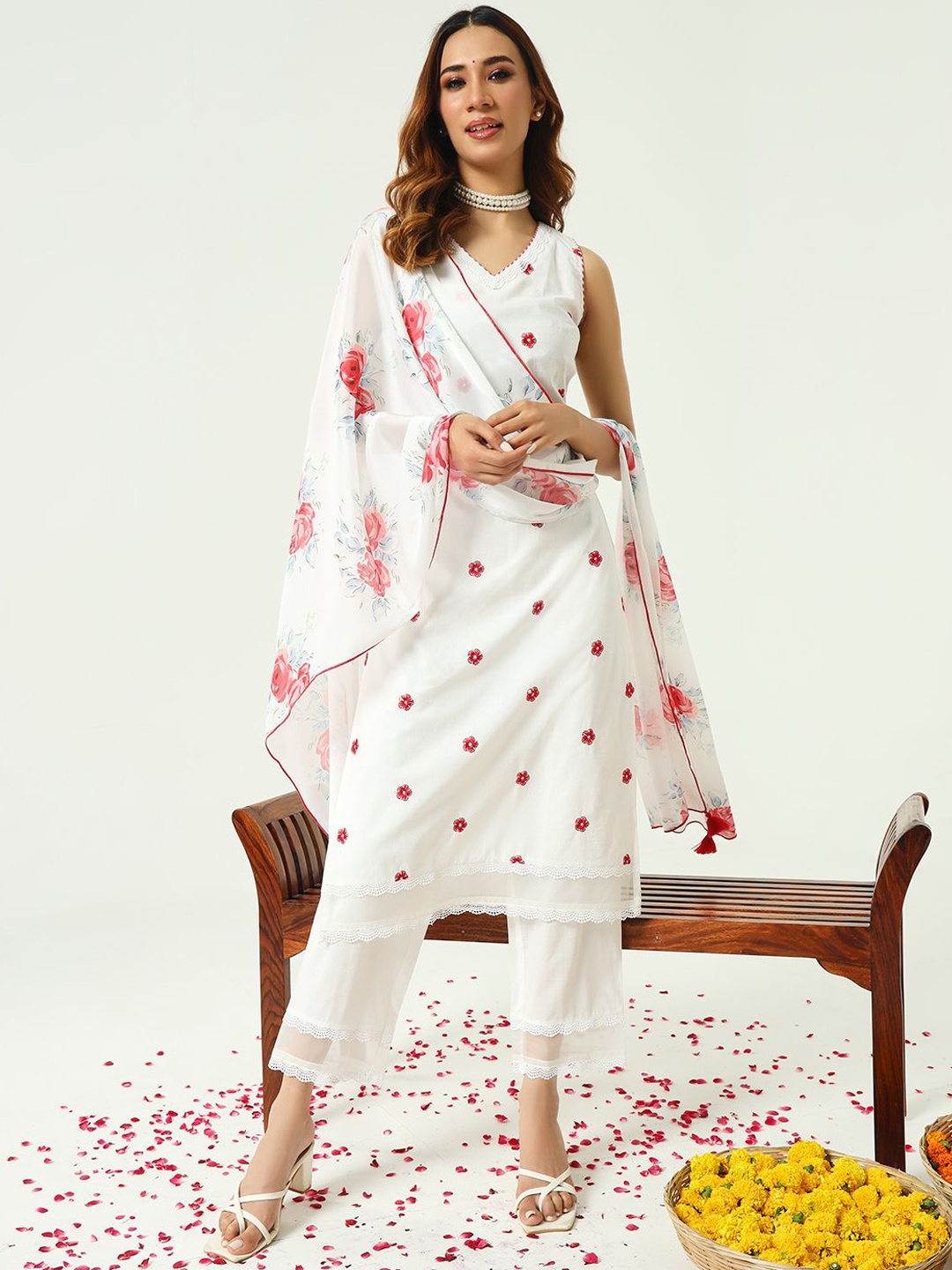 

FIORRA Floral Printed Regular Pure Cotton Kurta with Trousers & Dupatta, White