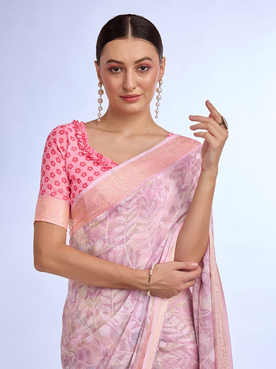 

Mitera Floral Zari Pure Georgette Saree With Tassels, Purple