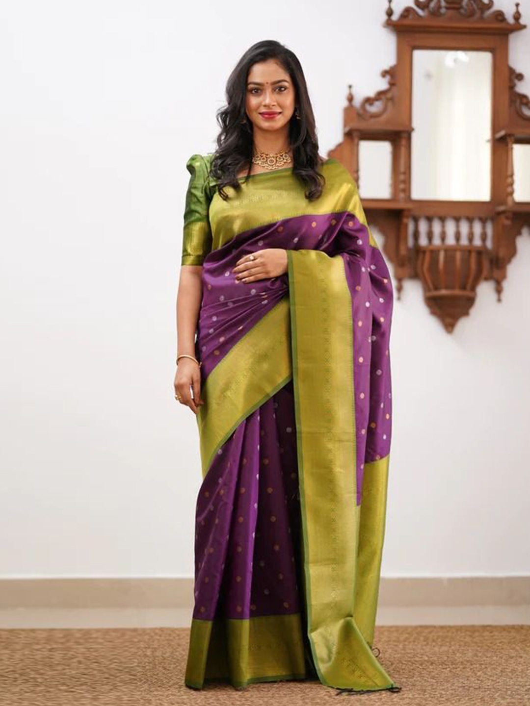 

revika Zari Woven Pure Silk Kanjeevaram Saree, Purple