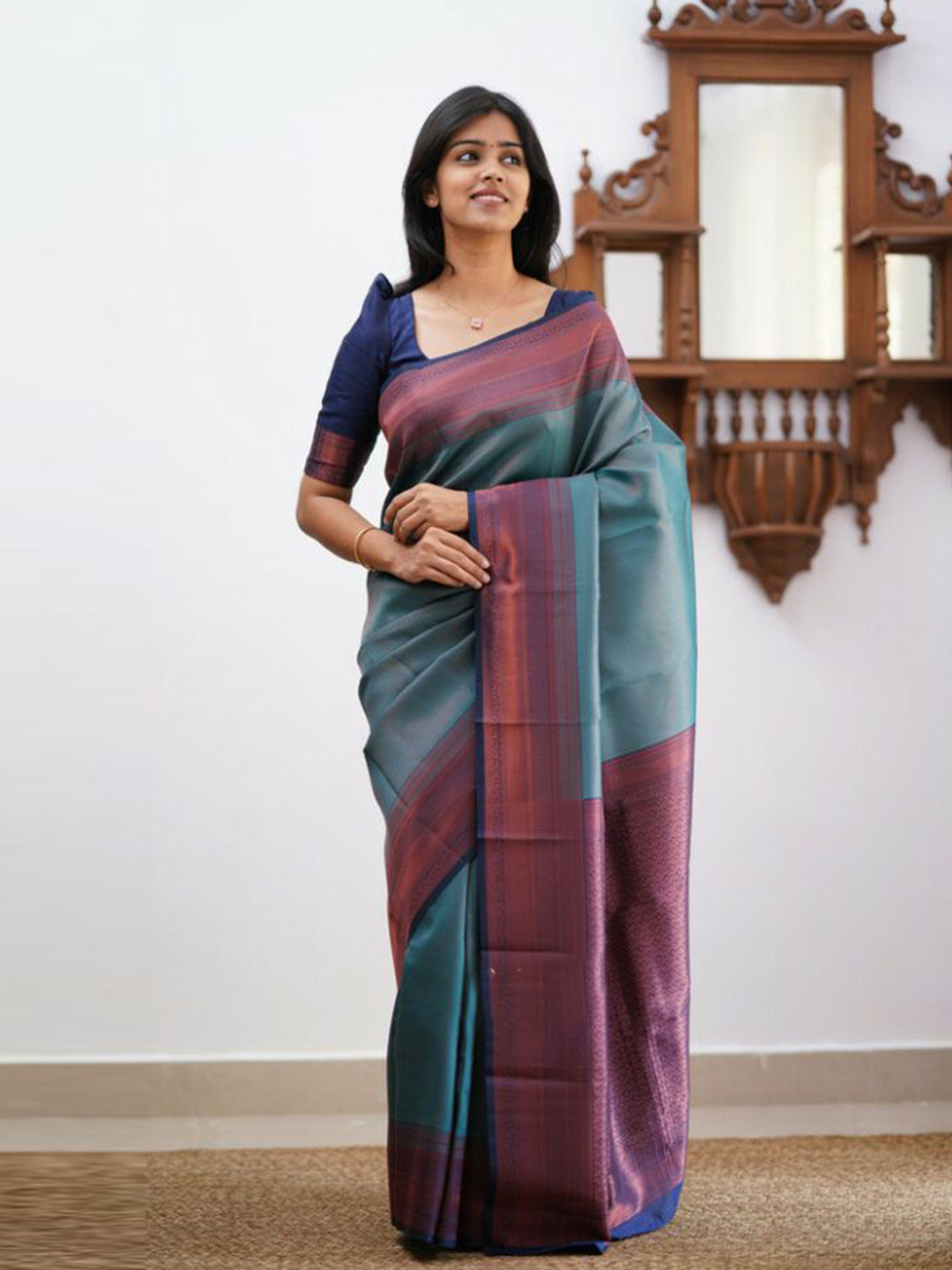 

revika Woven Design Zari Pure Silk Kanjeevaram Saree, Blue