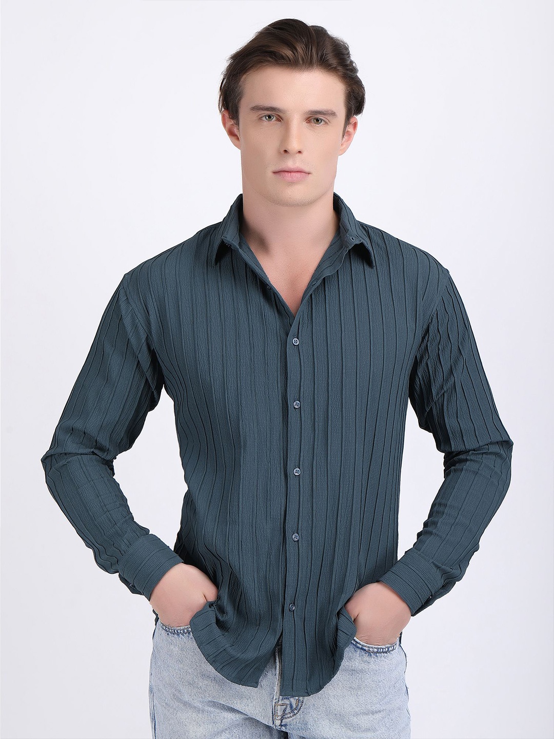 

The Roy Men Comfort Slim Fit Opaque Striped Casual Shirt, Blue