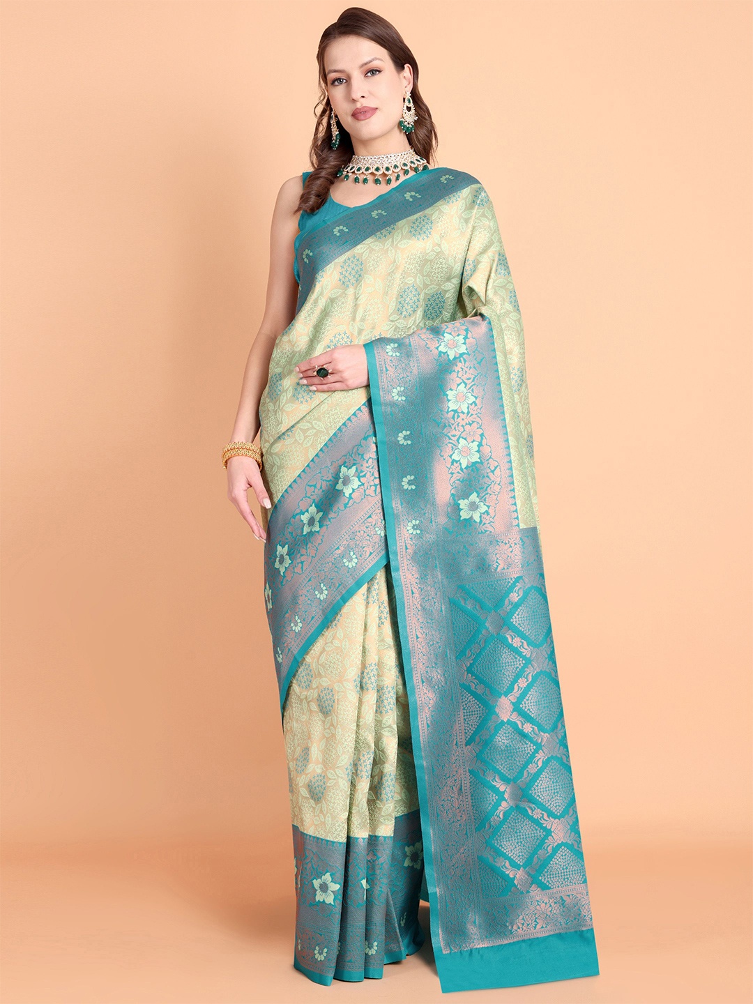 

Visit Wear Woven Design Zari Pure Silk Kanjeevaram Saree, Green
