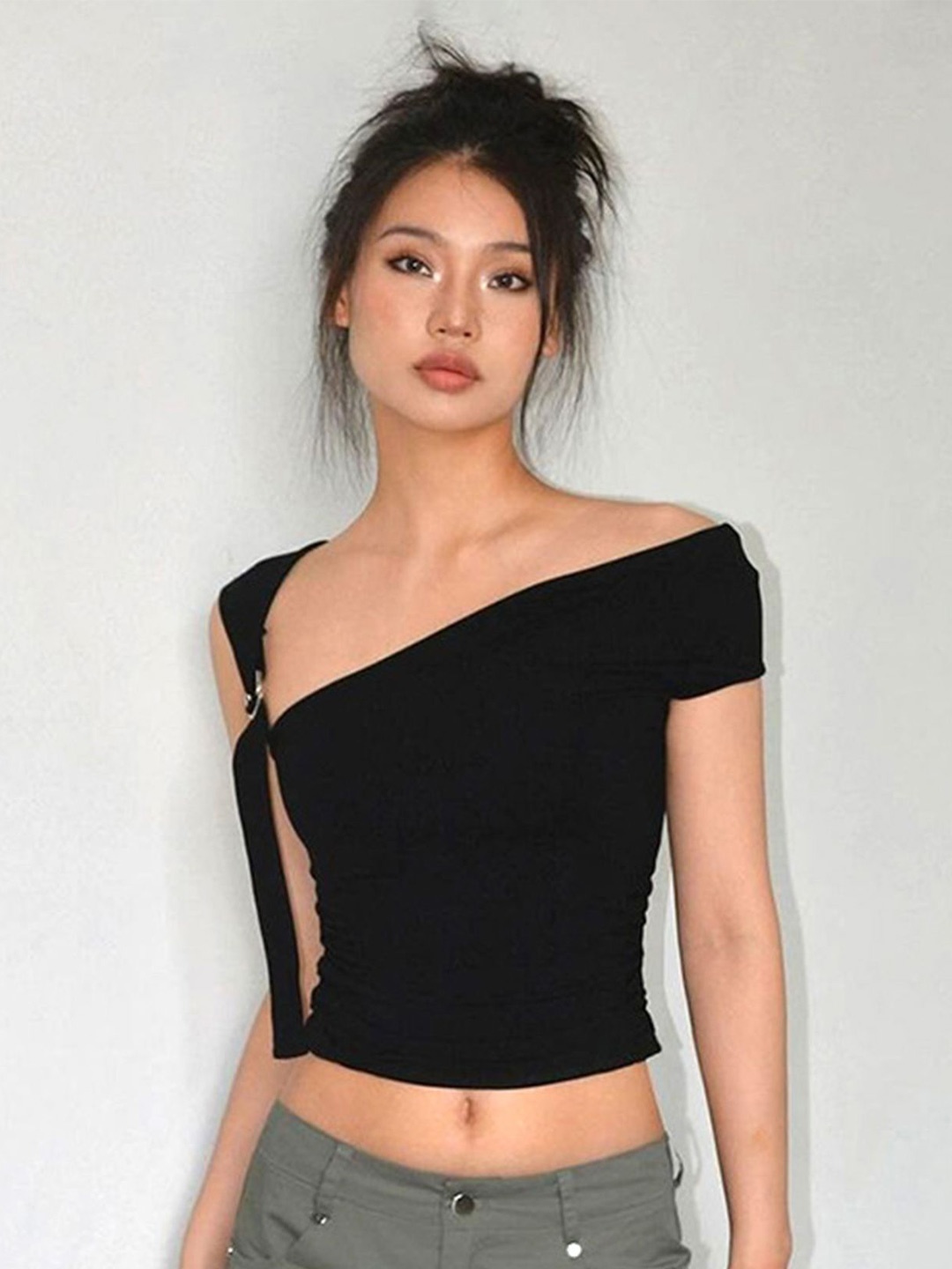 

LULU & SKY Crop Top, Black