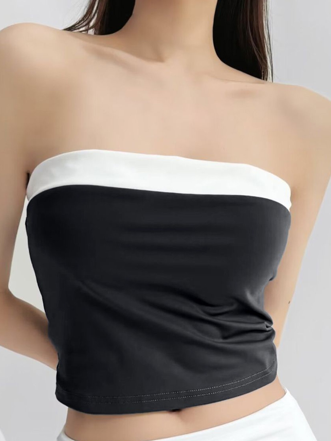 

LULU & SKY Women Sleeveless Solid Tube Top, Black