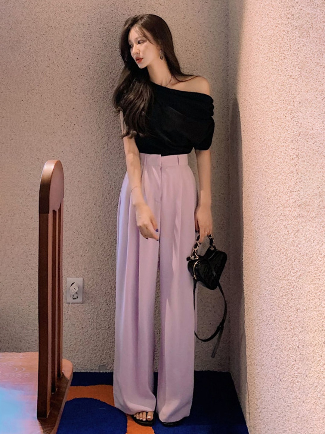 

LULU & SKY Styled Back Top, Black