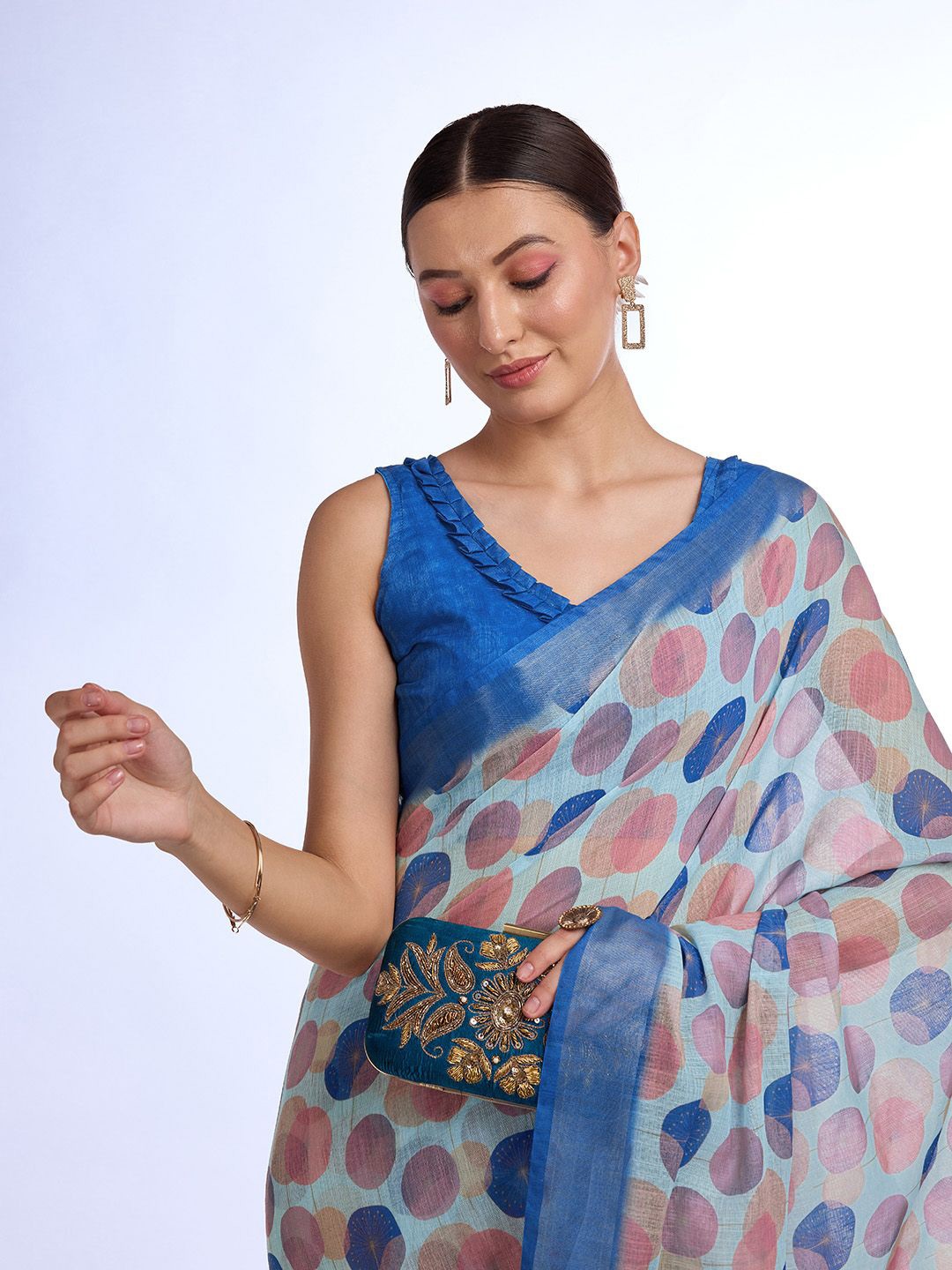 

Mitera Solid Zari Saree, Blue