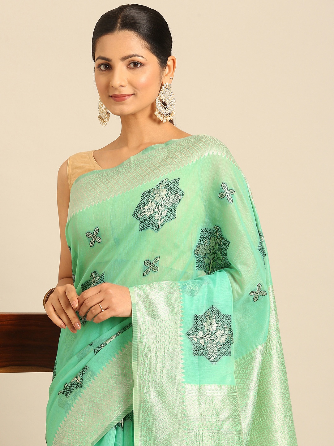 

MOHEY Ethnic Motifs Woven Design Saree, Green