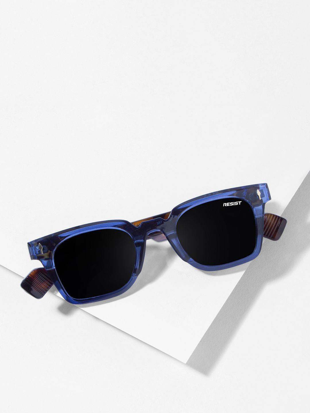 

RESIST EYEWEAR Unisex Wayfarer Sunglasses with Polarised Lens, Black
