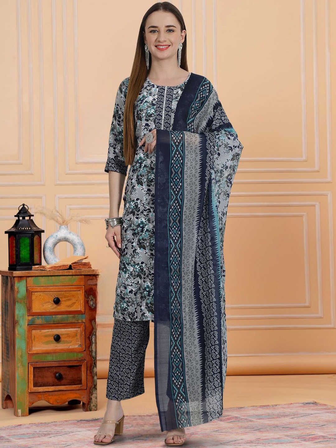 

7Threads Floral Printed Pure Cotton Straight Kurta with Trousers & Dupatta, Navy blue