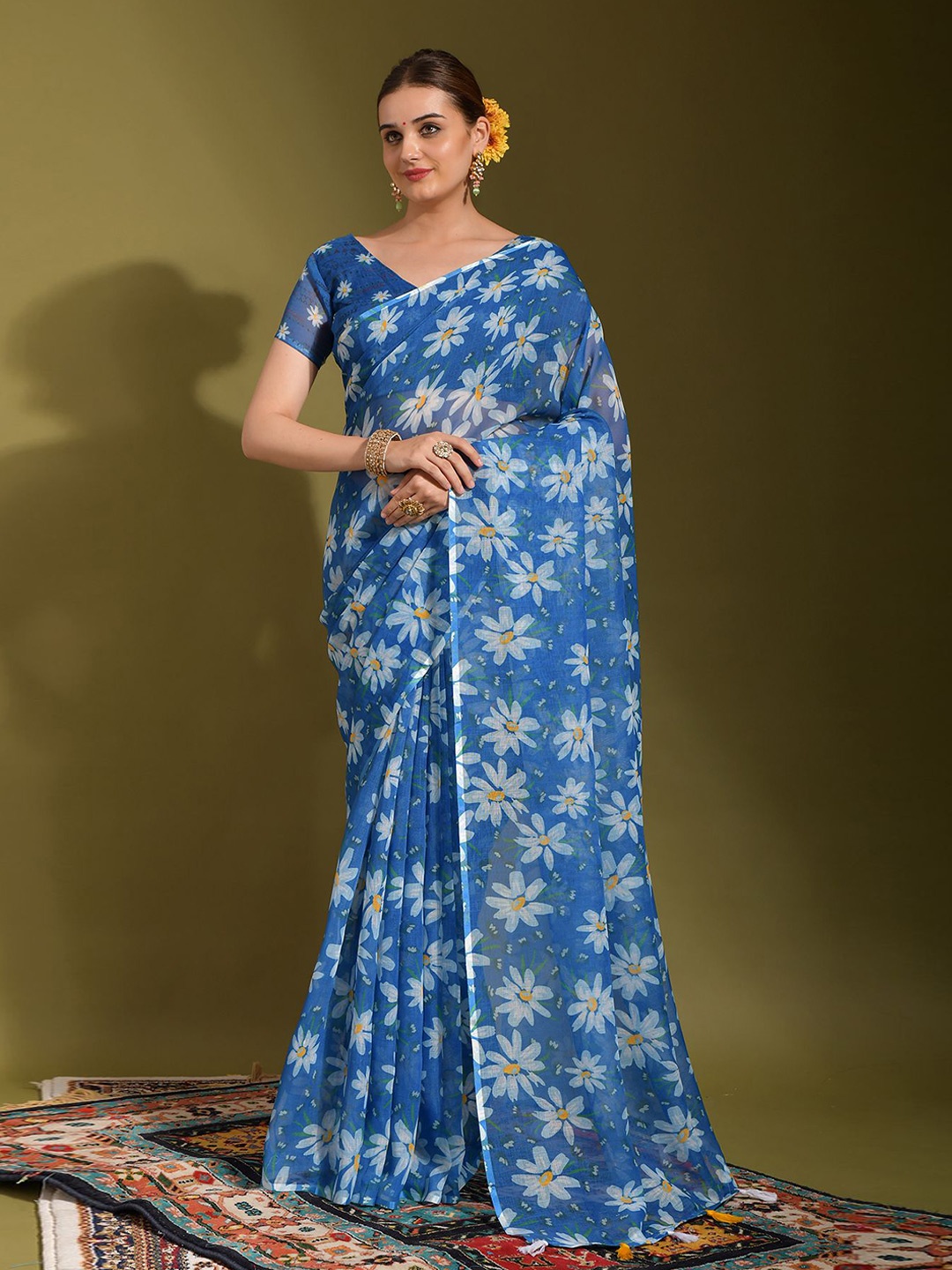 

KALINI Women Floral Pure Linen Saree, Blue