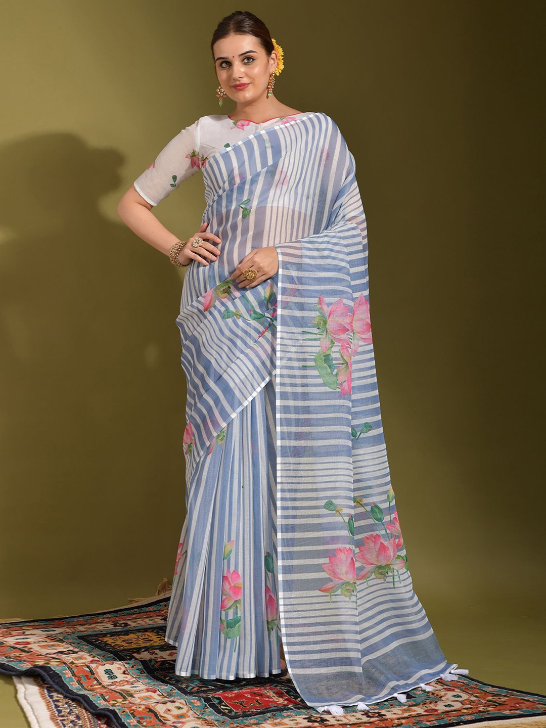 

KALINI Floral Pure Linen Saree, White
