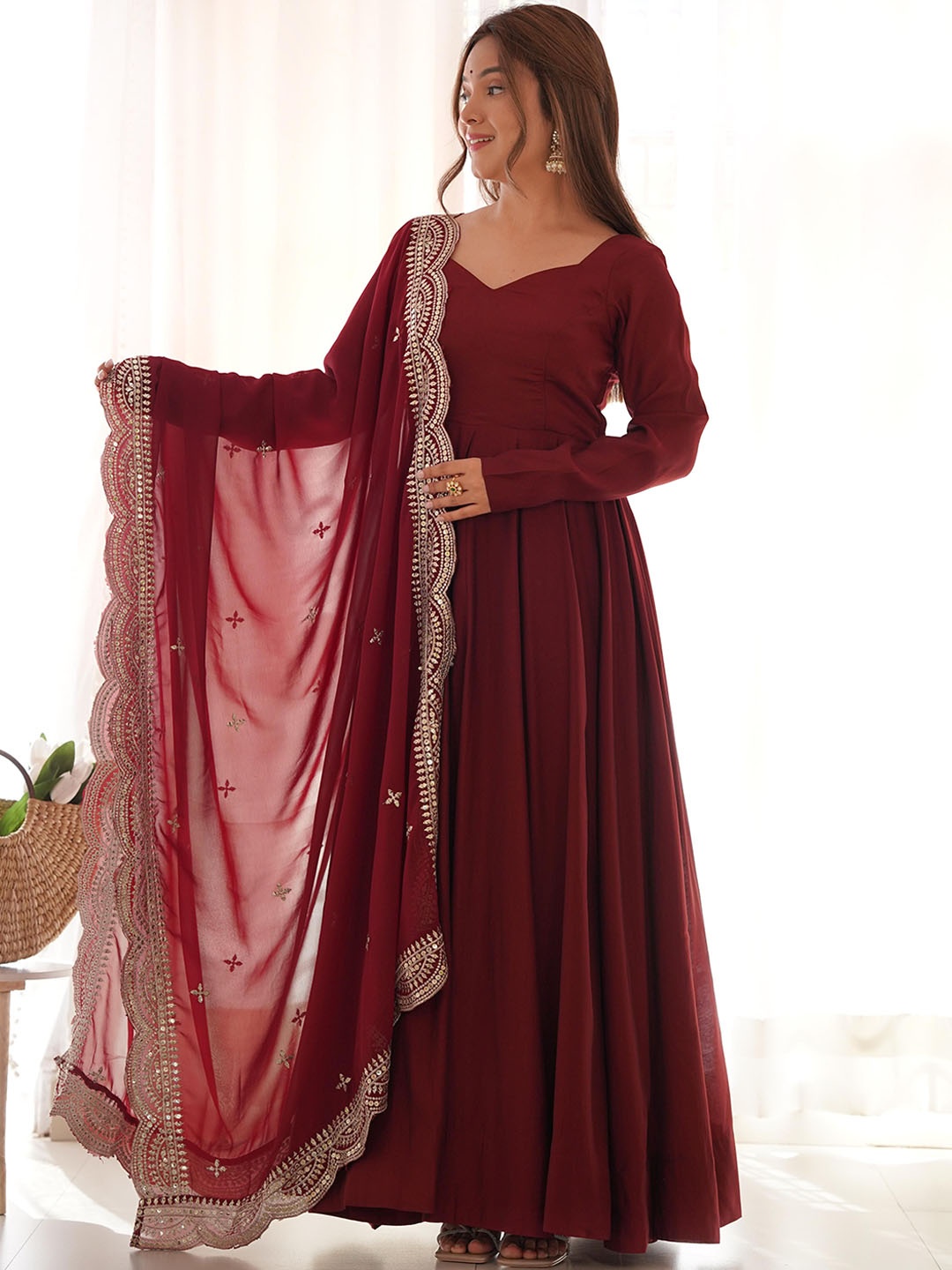 

LABELKBBRAND Sweetheart Neck Fit and Flare Maxi Length Ethnic Dress With Dupatta, Maroon