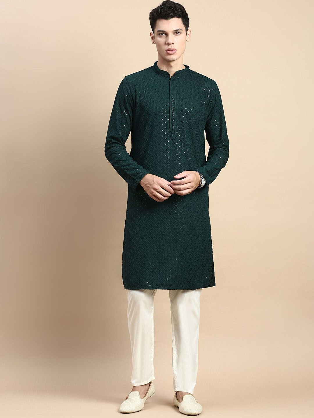 

Rishika Geometric Embroidered Sequinned Work Pure Cotton Straight Kurta, Green