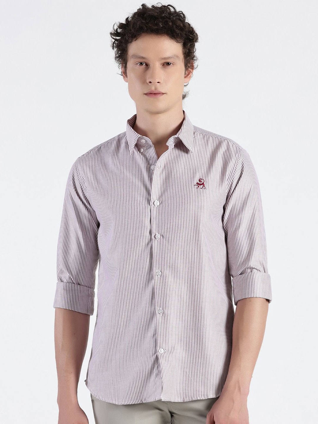 

MISCHIEF MONKEY Men STRIPE Classic Tailored Fit Opaque Casual Shirt, Maroon
