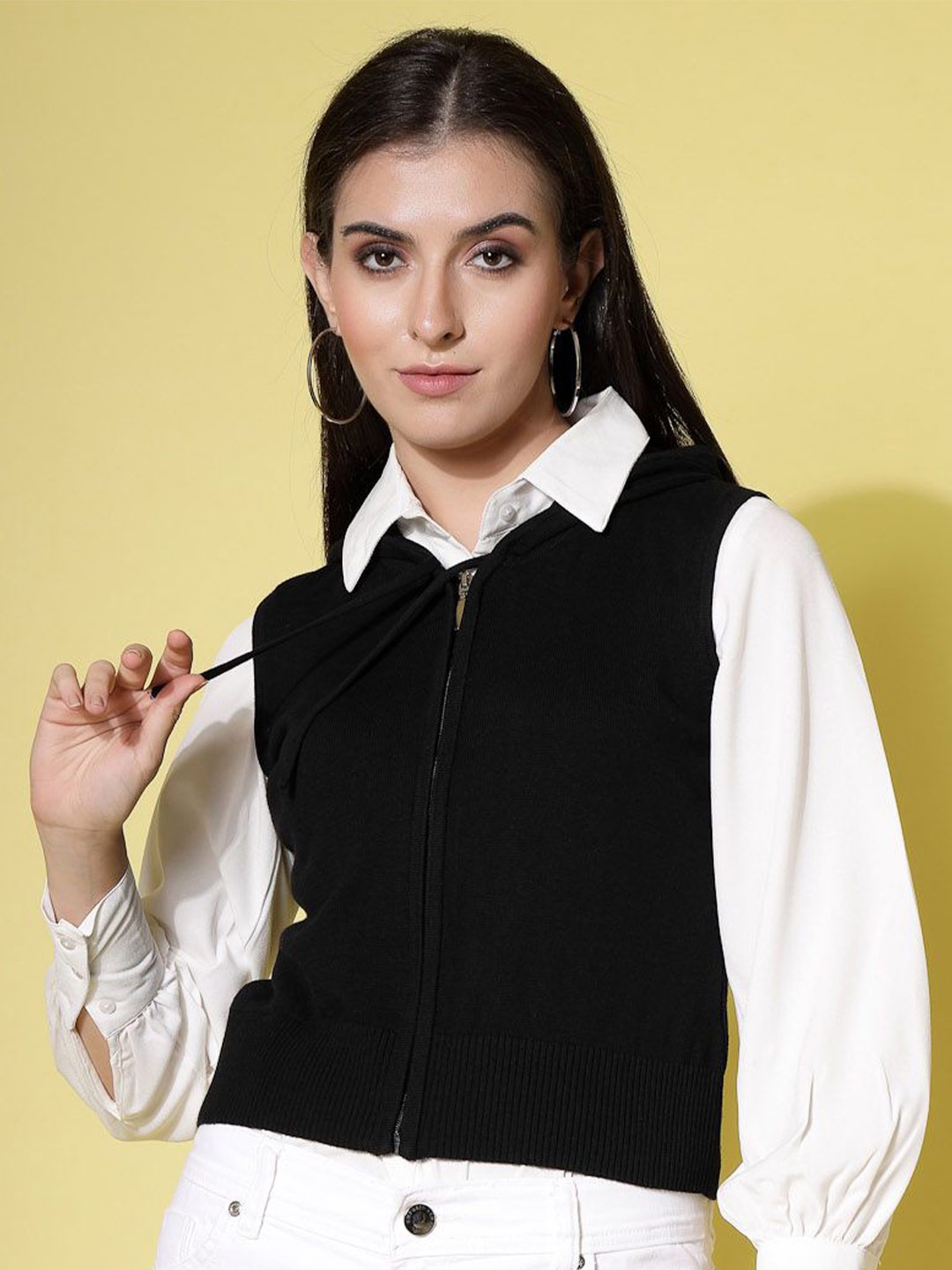 

DressBerry Women Crop Cardigan, Black
