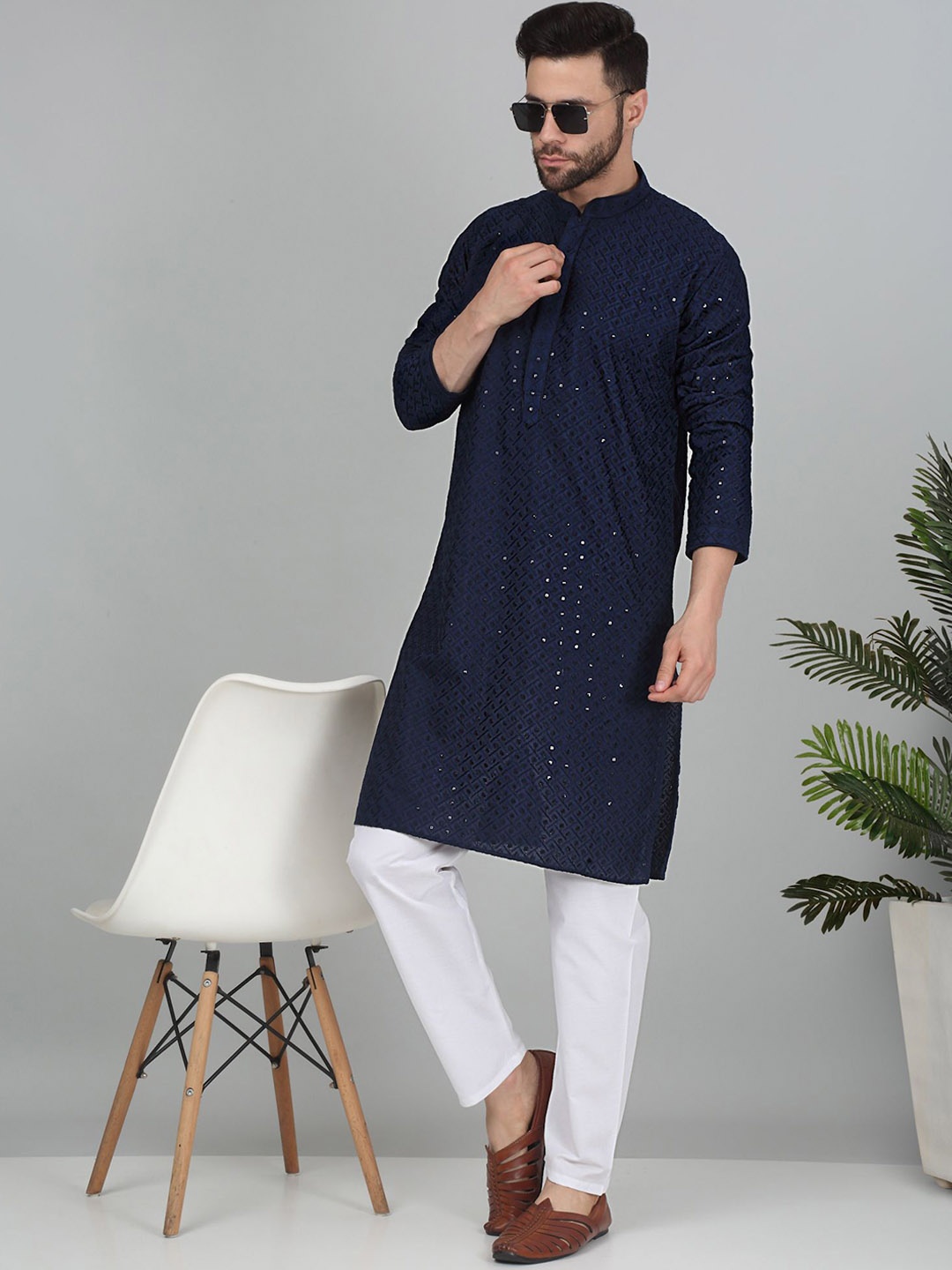 

KRAFT INDIA Ethnic Motifs Embroidered Sequins Cotton Straight Kurta, Navy blue