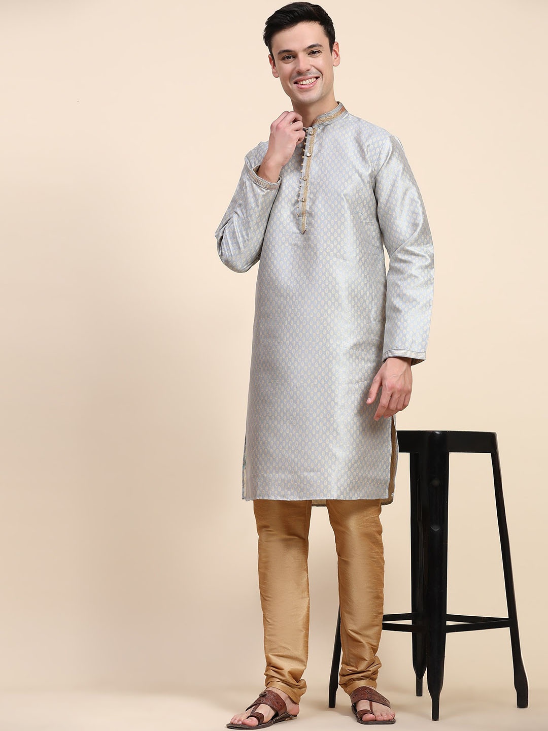 

Enciger Ethnic Motifs Printed Mandarin Collar Straight Kurta with Churidar, Grey