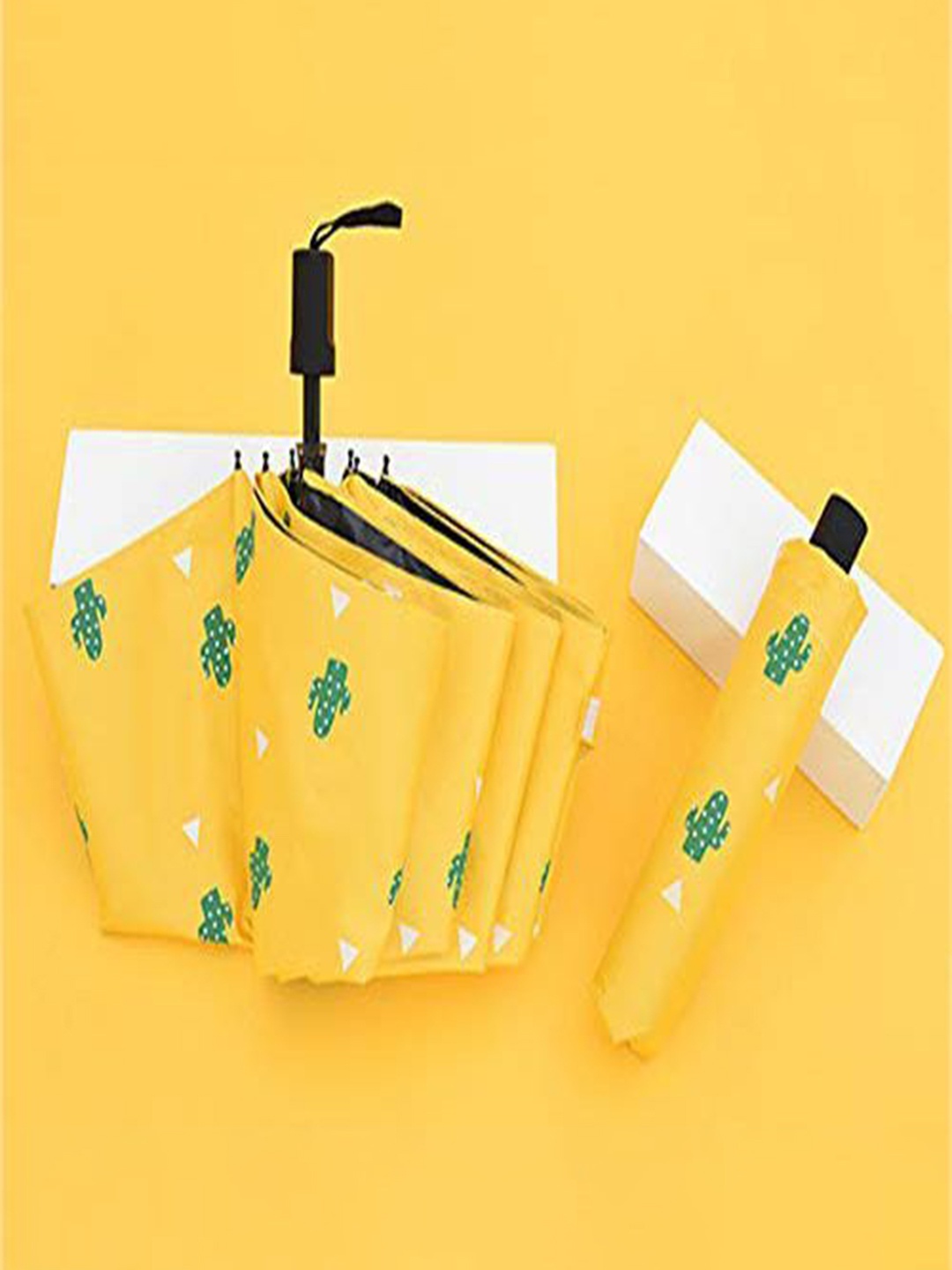 

HOUSE OF QUIRK Automatic 2 Fold Self Design Umbrella, Yellow