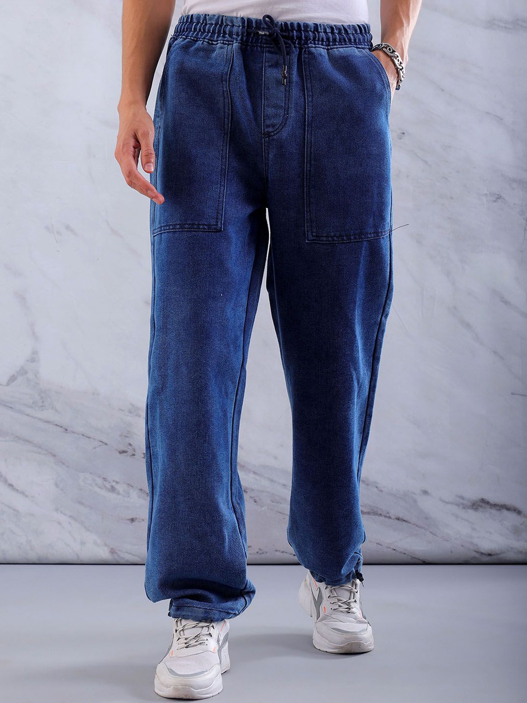 

The Indian Garage Co Men Mid-Rise Relaxed Fit Drawstring Slash Knee Jeans, Blue