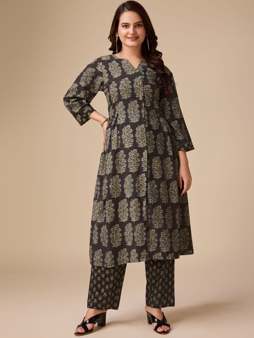 

ADITI ATTIRES Floral Printed Regular Pure Cotton A-Line Kurta With Trousers, Brown