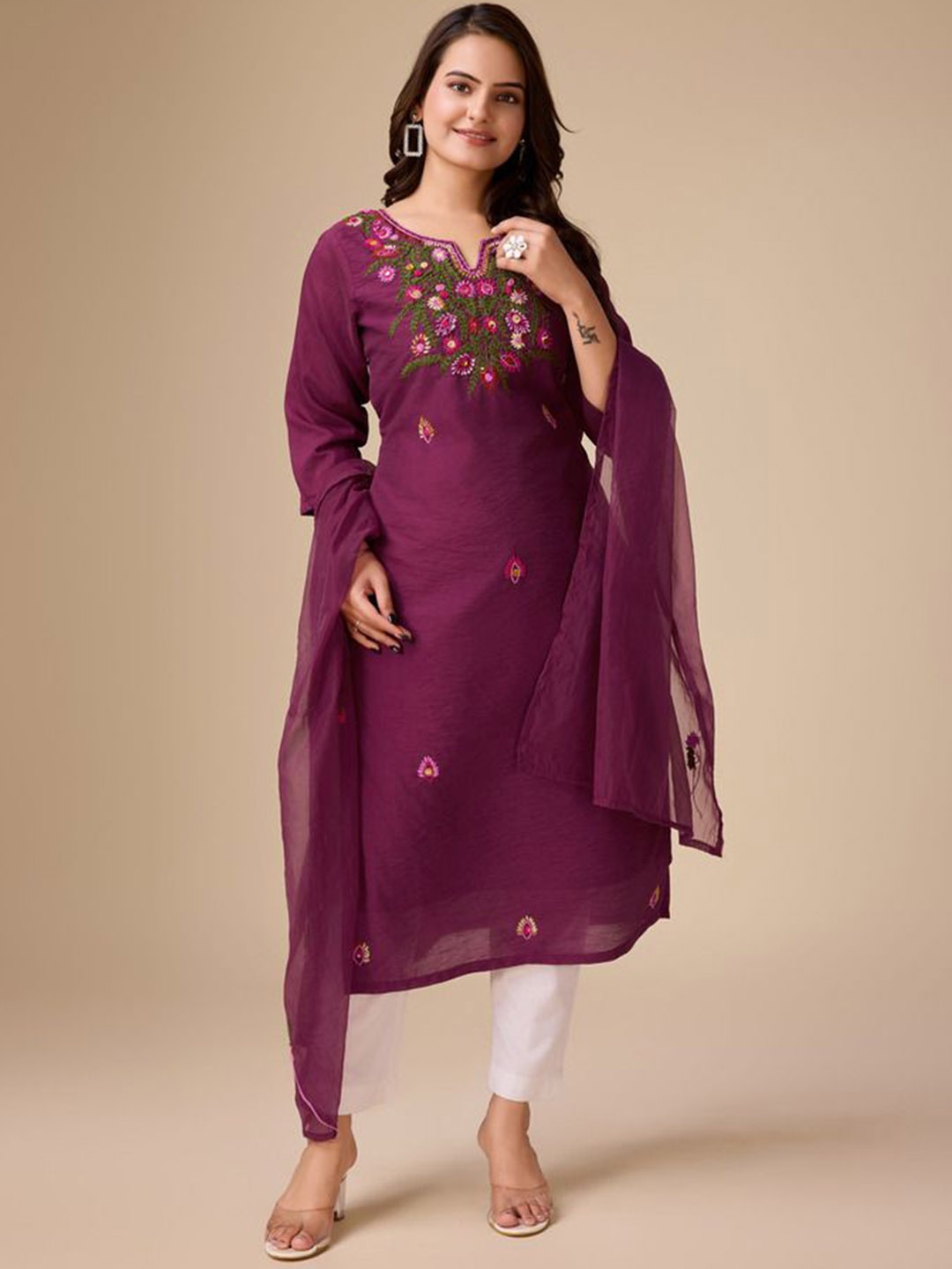 

ADITI ATTIRES Blossom Artisan Floral Embroidered Cotton Silk Straight Kurta With Dupatta, Burgundy