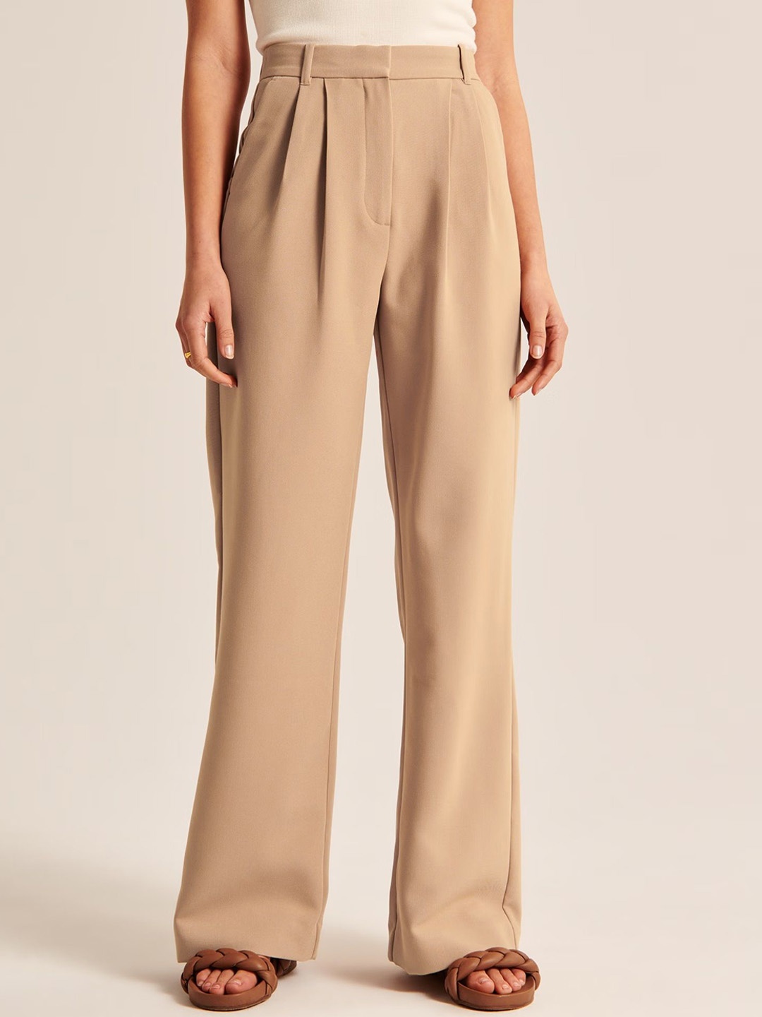 

FNOCKS Women Tailored Straight Fit High-Rise Easy Wash Pleated Trousers, Beige