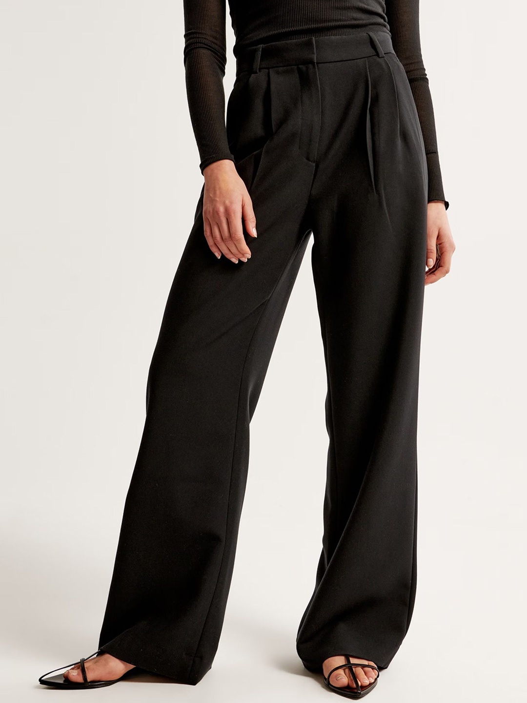 

FNOCKS Women Tailored Straight Fit High-Rise Easy Wash Trousers, Black