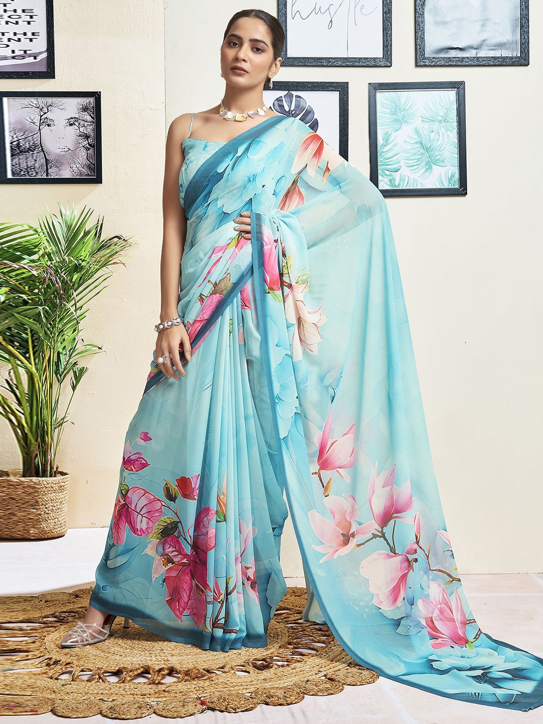 

Satrani Floral Pure Georgette Saree, Blue