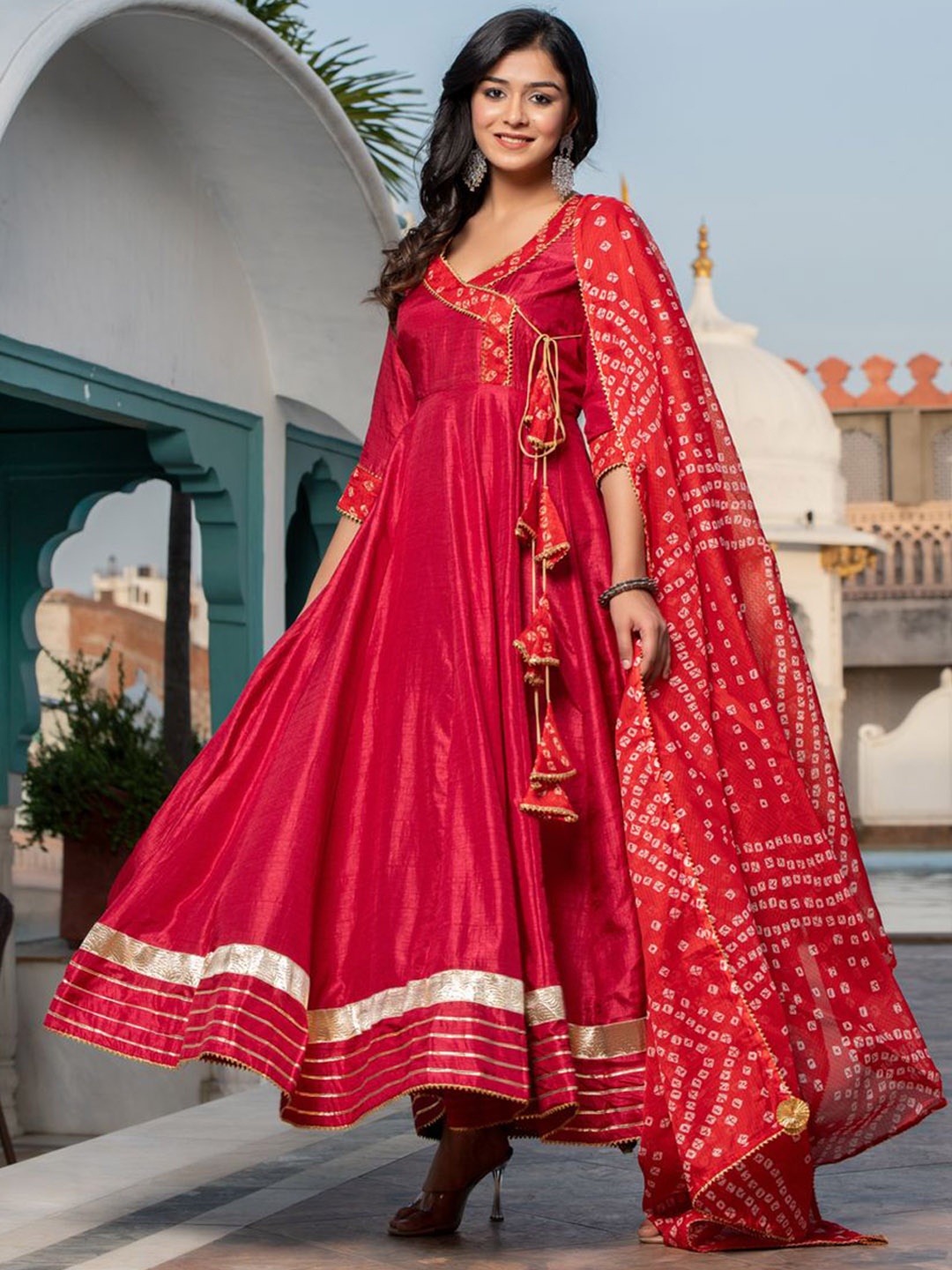 

Indi INSIDE Printed Angrakha V-Neck Gotta Patti Anarkali Kurta With Trousers & Dupatta, Red