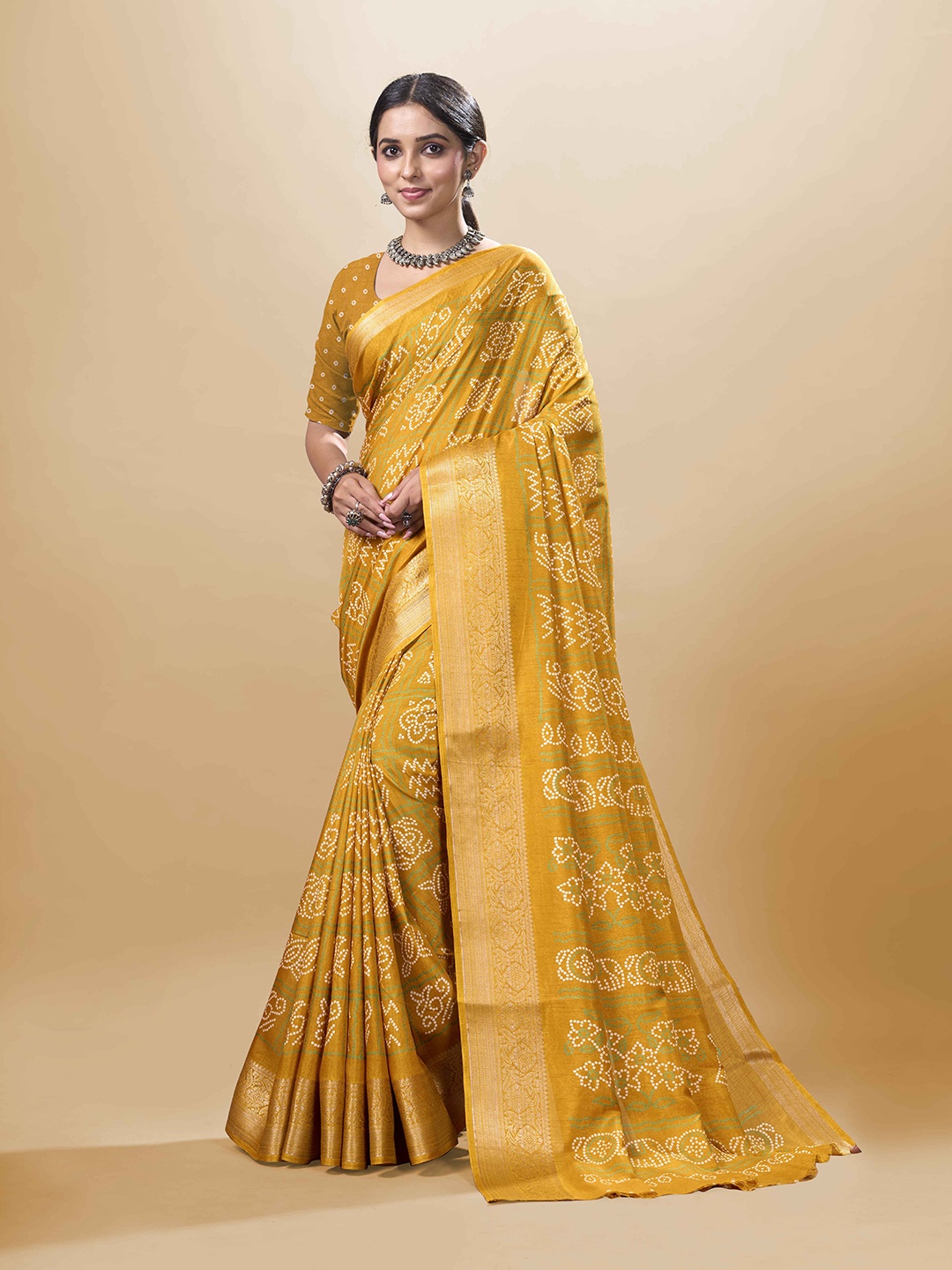 

Sanwariya Silk Bandhani Zari Chanderi Saree, Yellow