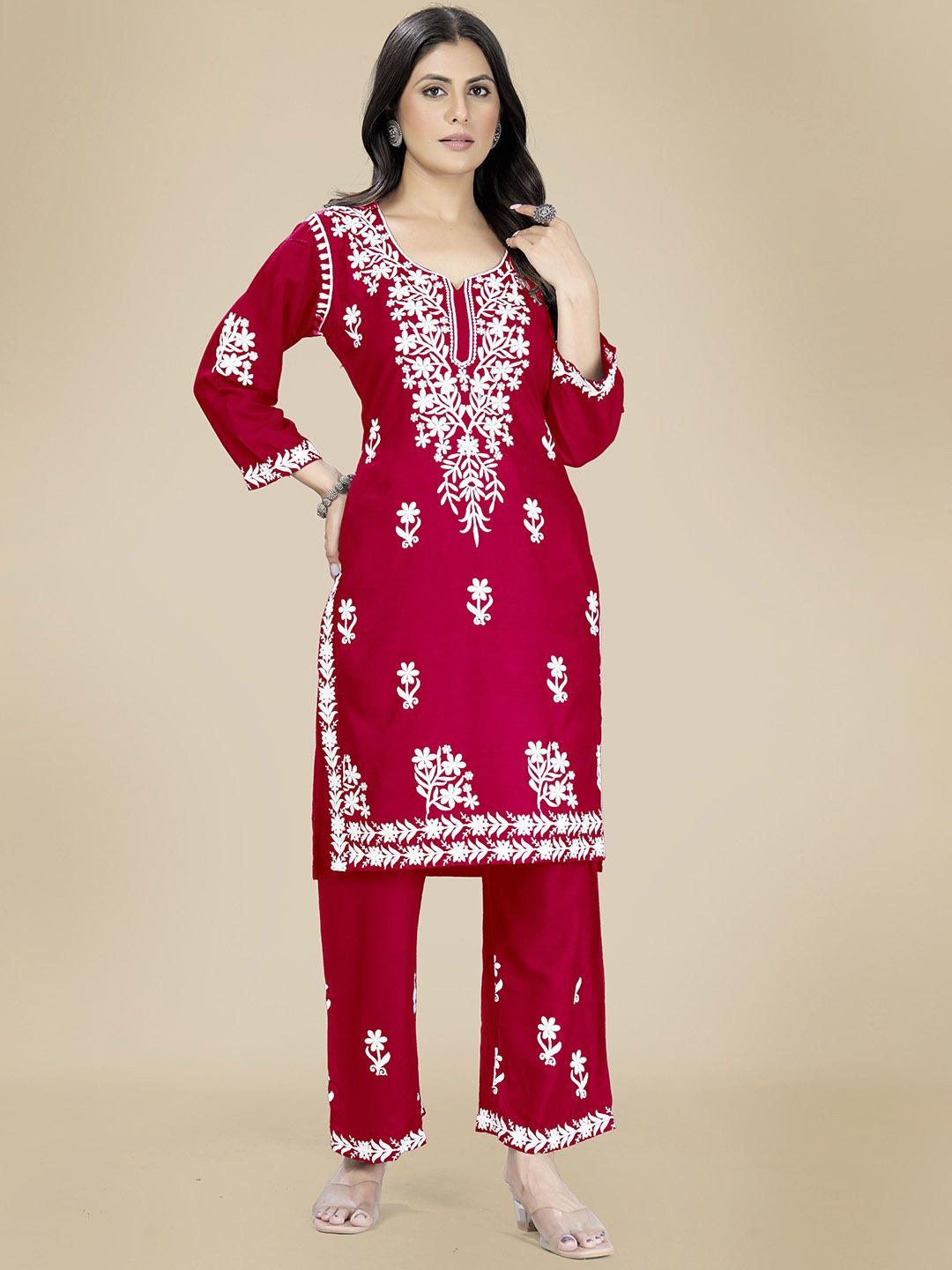 

Rujave Floral Embroidered Notch Neck Thread Work Straight Kurta With Palazzos, Red