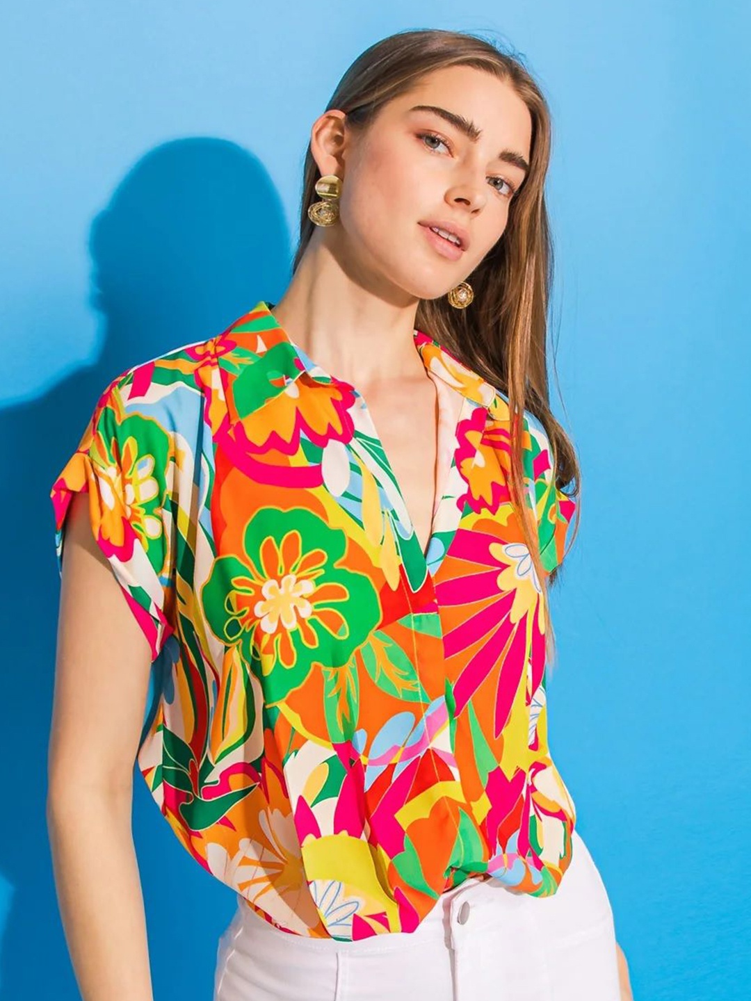 

FNOCKS Women Floral Print Extended Sleeves Applique Top, Red