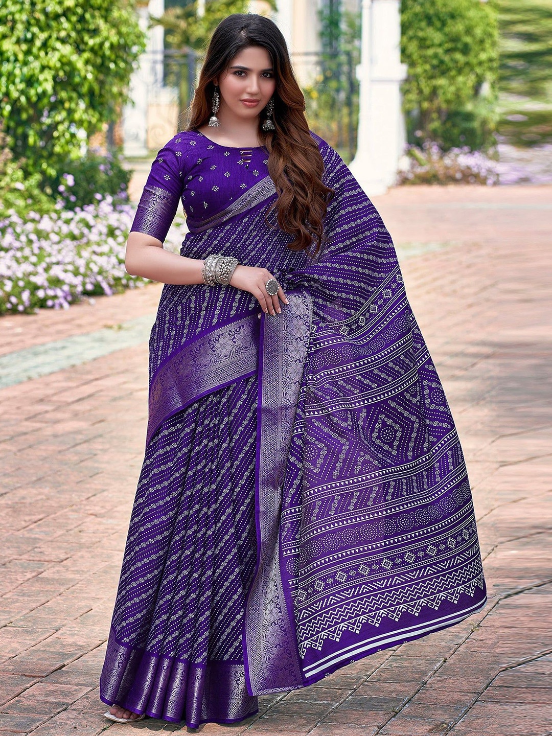 

SANJANA SILK Ethnic Motifs Zari Chanderi Saree, Purple