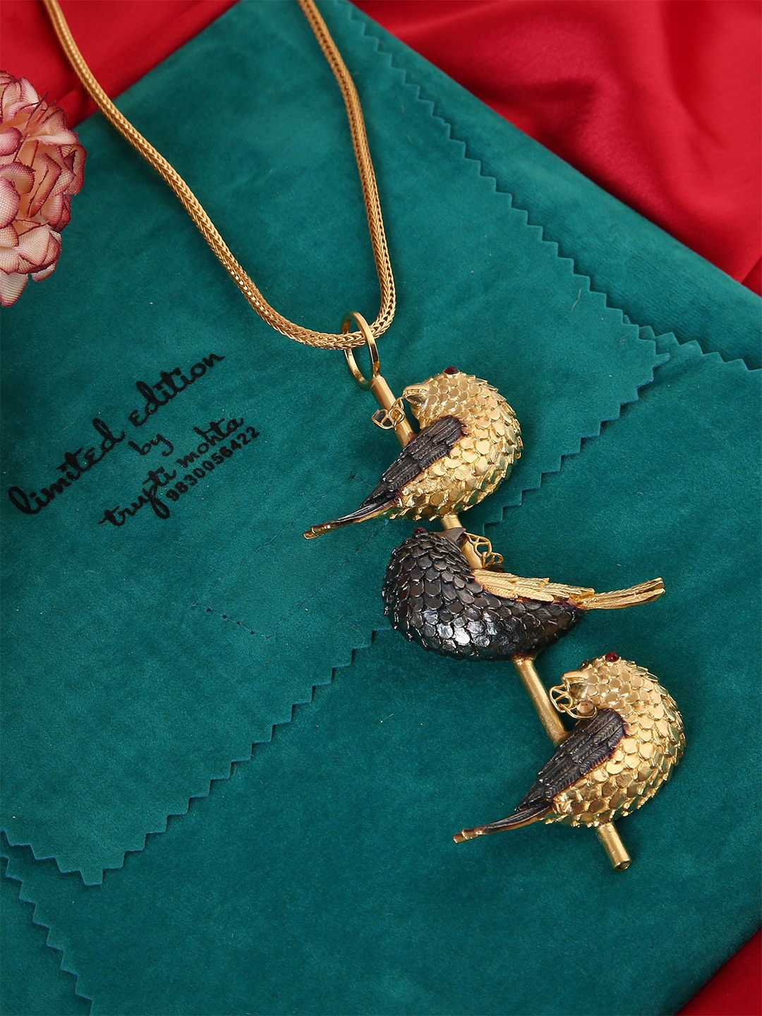 

Trupti Mohta Equilibrum Ethos Gold-Plated Bird Shaped Necklace