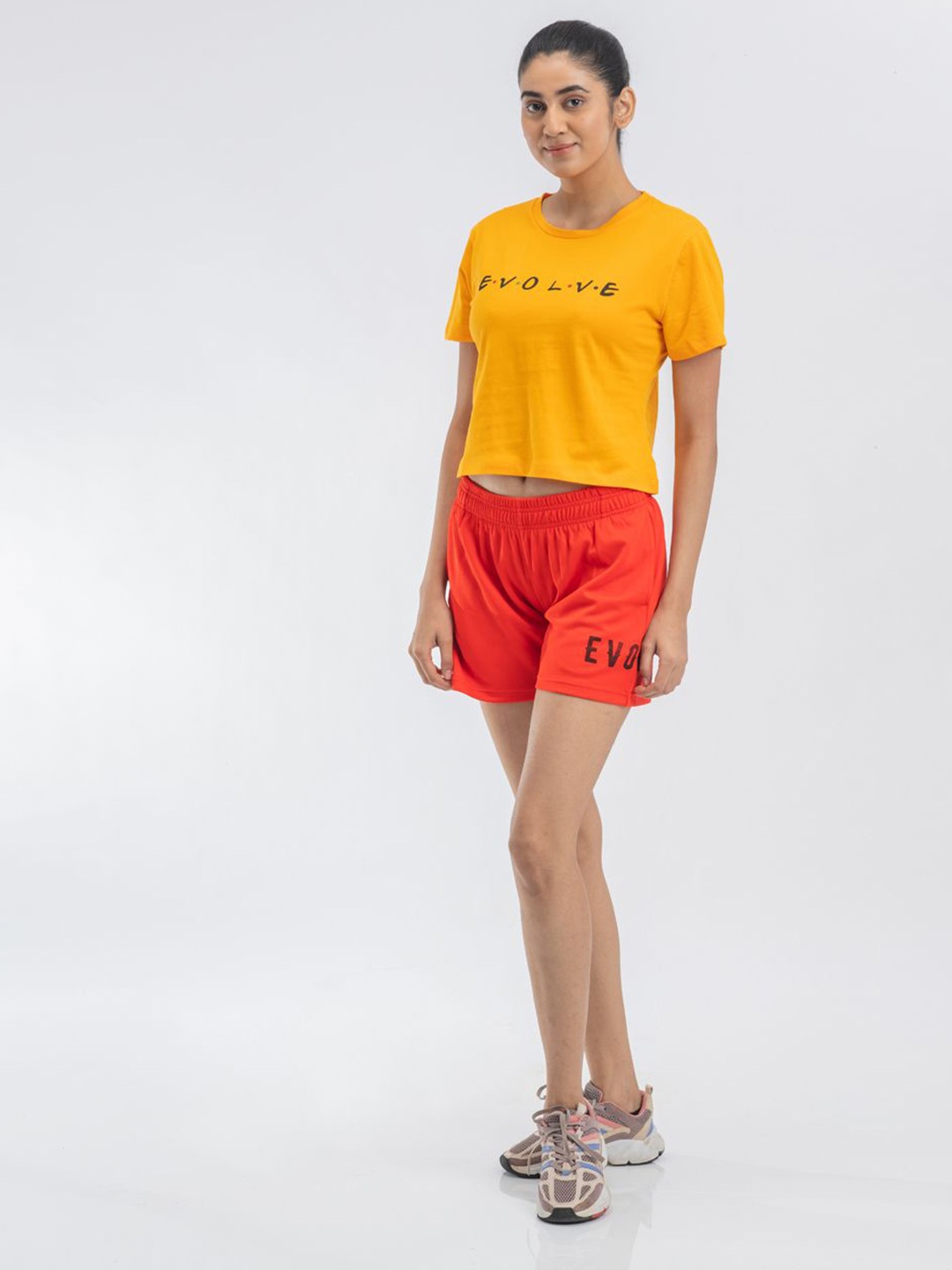 

DRYP EVOLUT Printed T-shirt with Shorts, Yellow