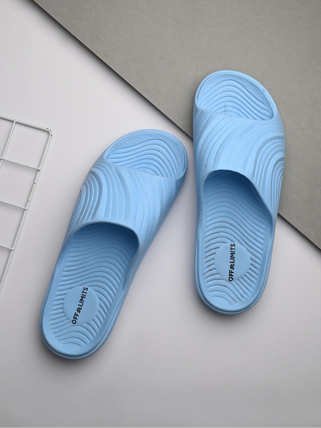 

OFF LIMITS Men Rubber Slip-On, Blue