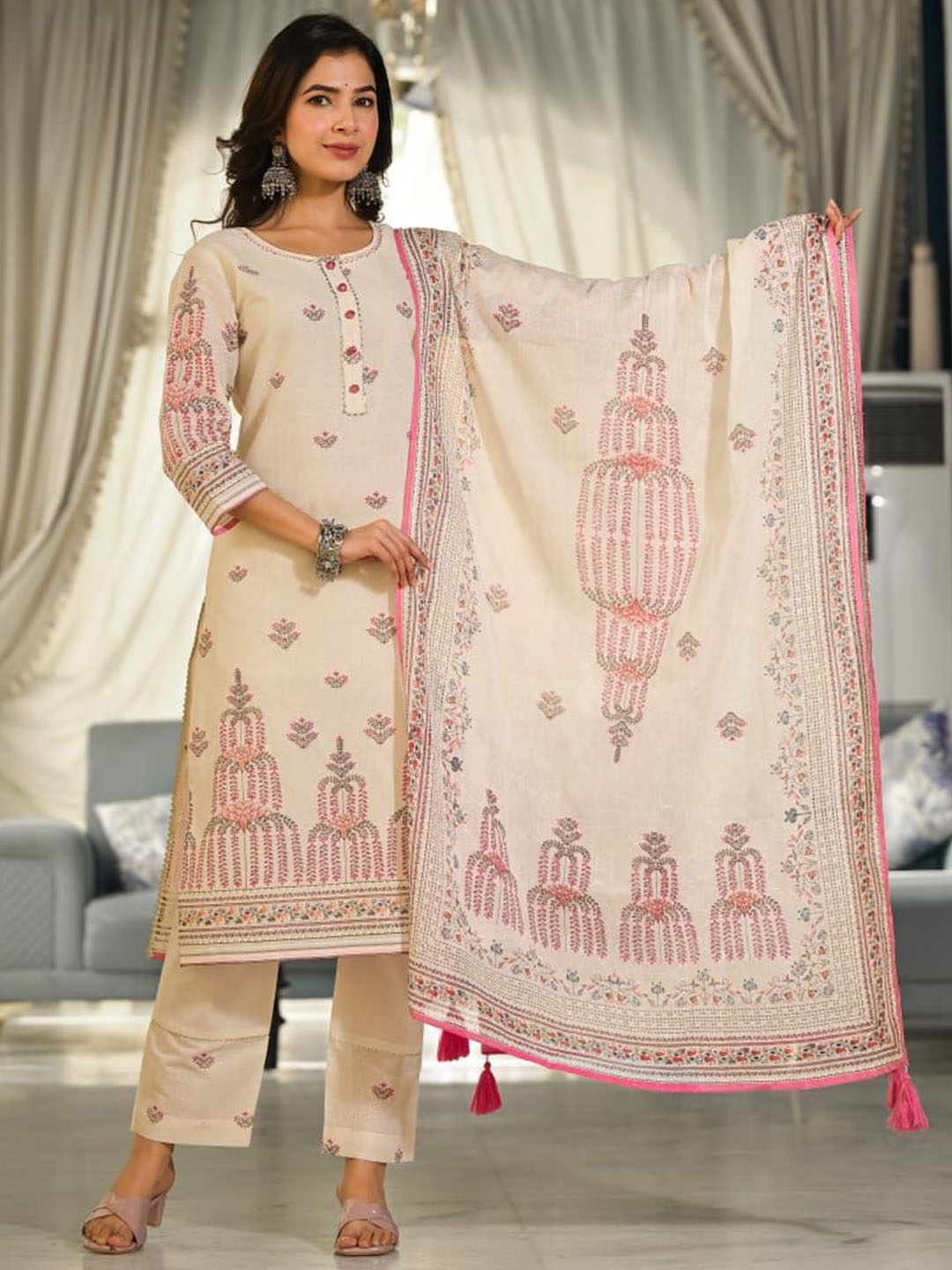

BAESD Floral Printed Round Neck Pure Cotton Straight Kurta With Trousers & Dupatta, Beige