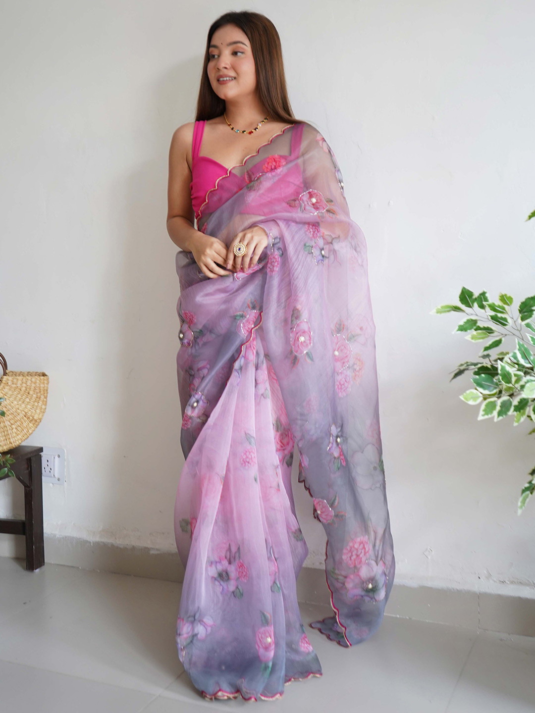 

VAMSEE Women Floral Embroidered Organza Saree, Purple